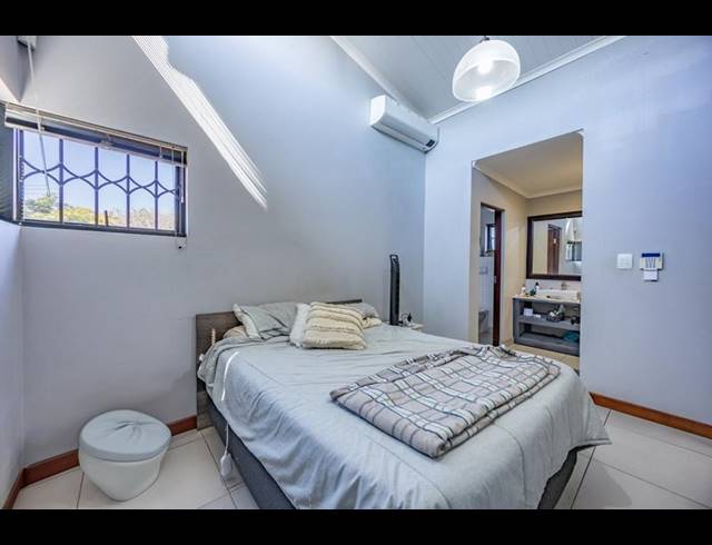 1 BEDROOM APARTMENT FOR SALE IN MENLO PARK